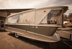 Vintage-Trailer:  1961 Holiday House Geographicone Of Only Two Currently Known To