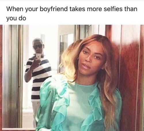 see this is why im not on instagram. its filled w/ selfie kings
