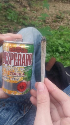 santa-loves-acid:  Free desperados and a joint