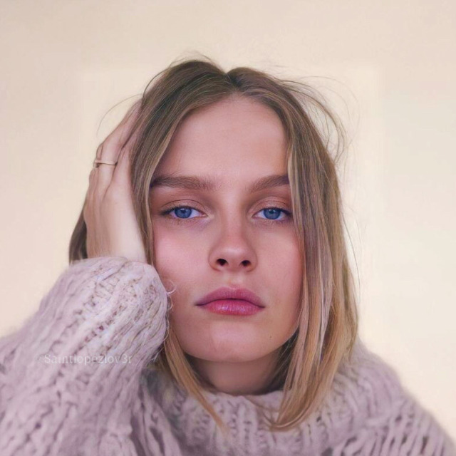 Olivia DeJonge