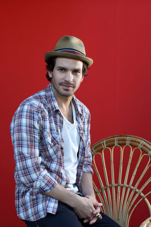 Santiago Cabrera poses at the ‘La Vida De Los Peces’ portrait session during the 67th Ve