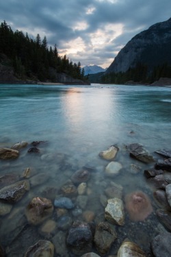 accio-forest:  Bow River view, Banff by Brendan van Son