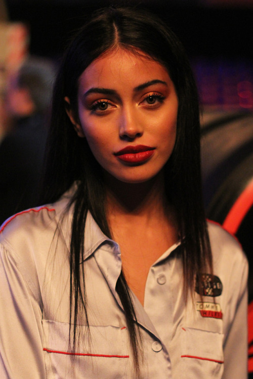 Cindy Kimberly posing for me at the #TommyNow Tommy Hilfiger fashion show in Milan, IT