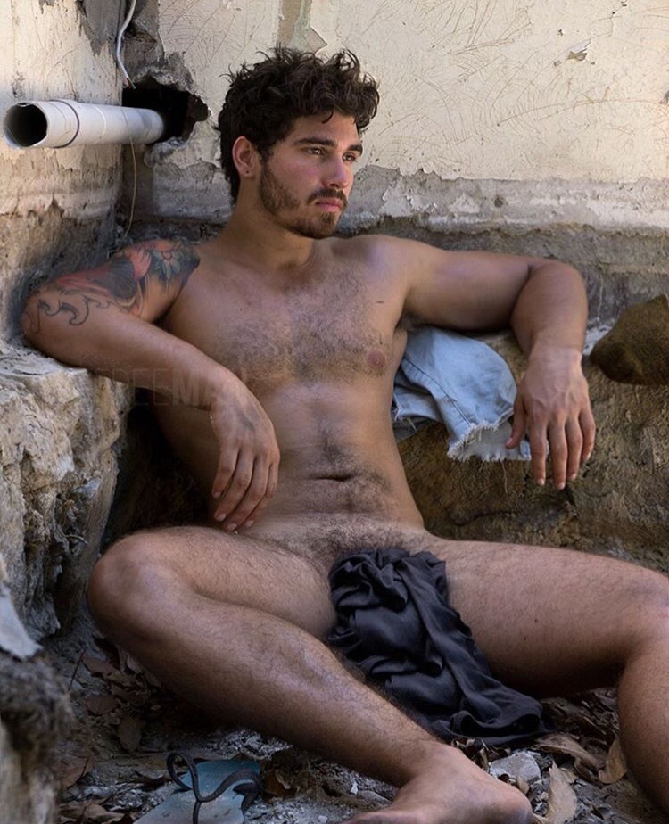 malesinphotos:  ph. Paul Freeman