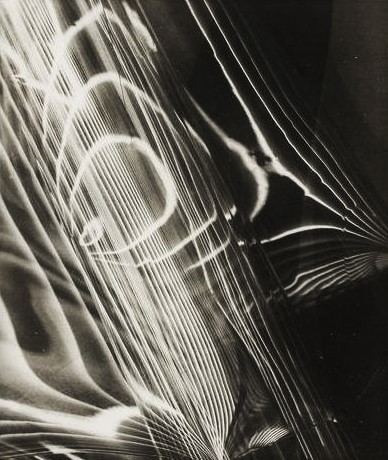 regardintemporel:    Carlotta Corpron - Fluid Light designs, 1930-1940  