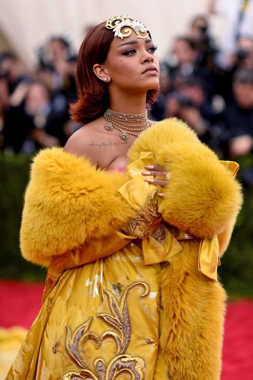 ohsodj:  Rihanna at the Met Gala (‘China: Through The Looking Glass’) in New York City.