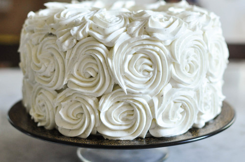 sweetoothgirl:  Chocolate Banana Cake w/ Vanilla Bean Butter Cream  
