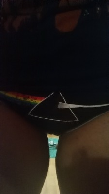 a-fighting-goddess:  talenestummytroubles:  a-fighting-goddess:  PINK FLOYD BOTTOMS. YESSS. Featuring my shark week bloated belly and my killer thighs!! 🙌 yayyyy.  I neeeeeed them. Also you look awesome YGG  Thank youuu. I totally forget where I got