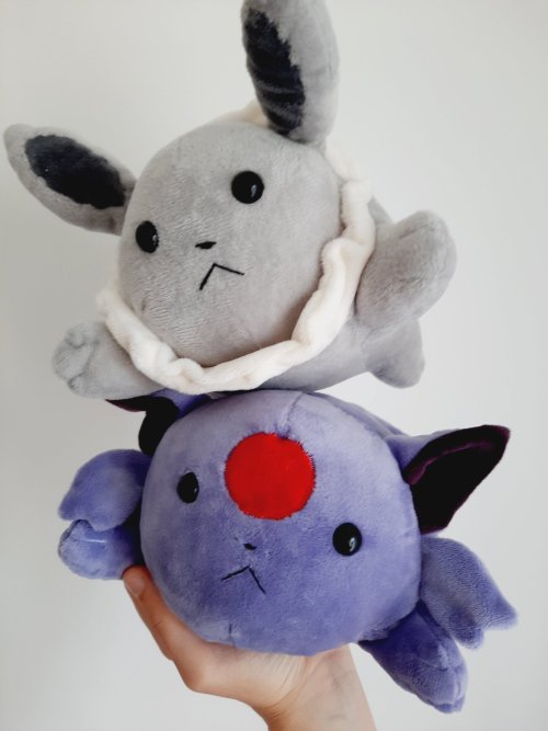 shiny-jolteons:shiny-jolteons: Eeveelution loaf plushies! Adorable and round, shiny eevee and espeon