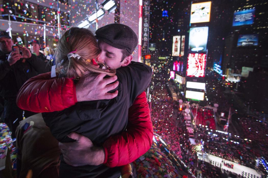 yahoonewsphotos:  2014 New Year’s Eve in NYC’s Times Square Since 1907, people