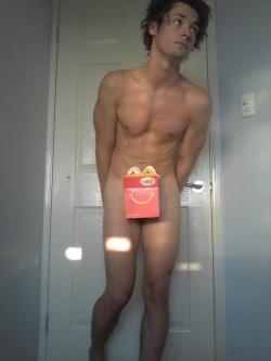 miundies:  bookofbaitnate:  bossyboys:  ozlads:  Aussie teen getting nude and wrapping his happy meal.  well that’s quite the happy meal …   I’m Lovin’ It   McDick in a box?