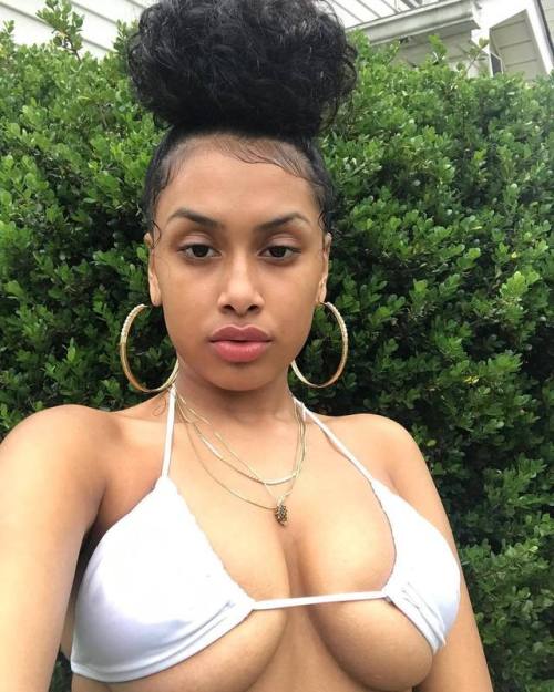 sexyybeauties:  Badnana_