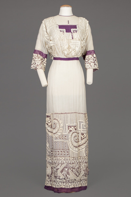 fashionsfromhistory: Afternoon Dress 1911-1912 Goldstein Museum of Design