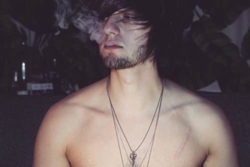 misteridiot:  Getting high.  fuuuuuuuuuuck me