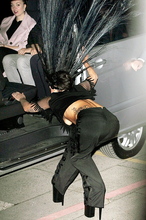 venass:  thatboyisamonnster:  Gaga attempting to get into her car earlier today.   same