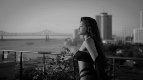 chocolatynipples:  Keke Palmers ass in her latest music video.