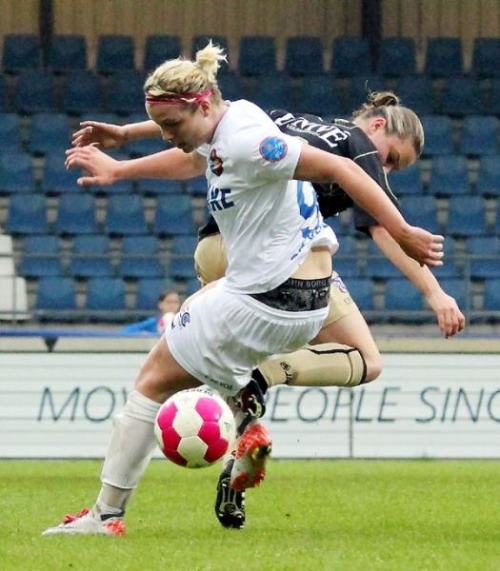 saggergirls:  More sexy soccer sag. What can I say I get’s busy haha.