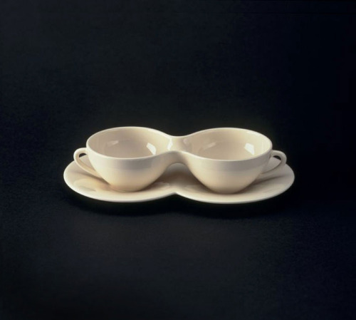 mentaltimetraveller: Mona Hatoum