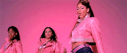 mamaduafe: classicbeyonce: check on it, 2006  The good ol days 