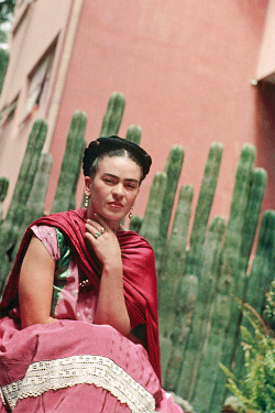 vintagegal:  Nickolas Muray Frida by Organ Cactus Fence, 1938 (via)