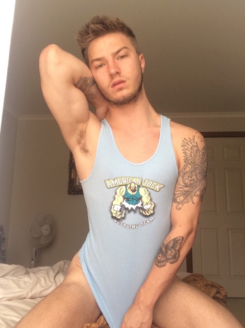 yourbrothershotfriend:Here you go kiddies  Insta: steve_kowalczyk