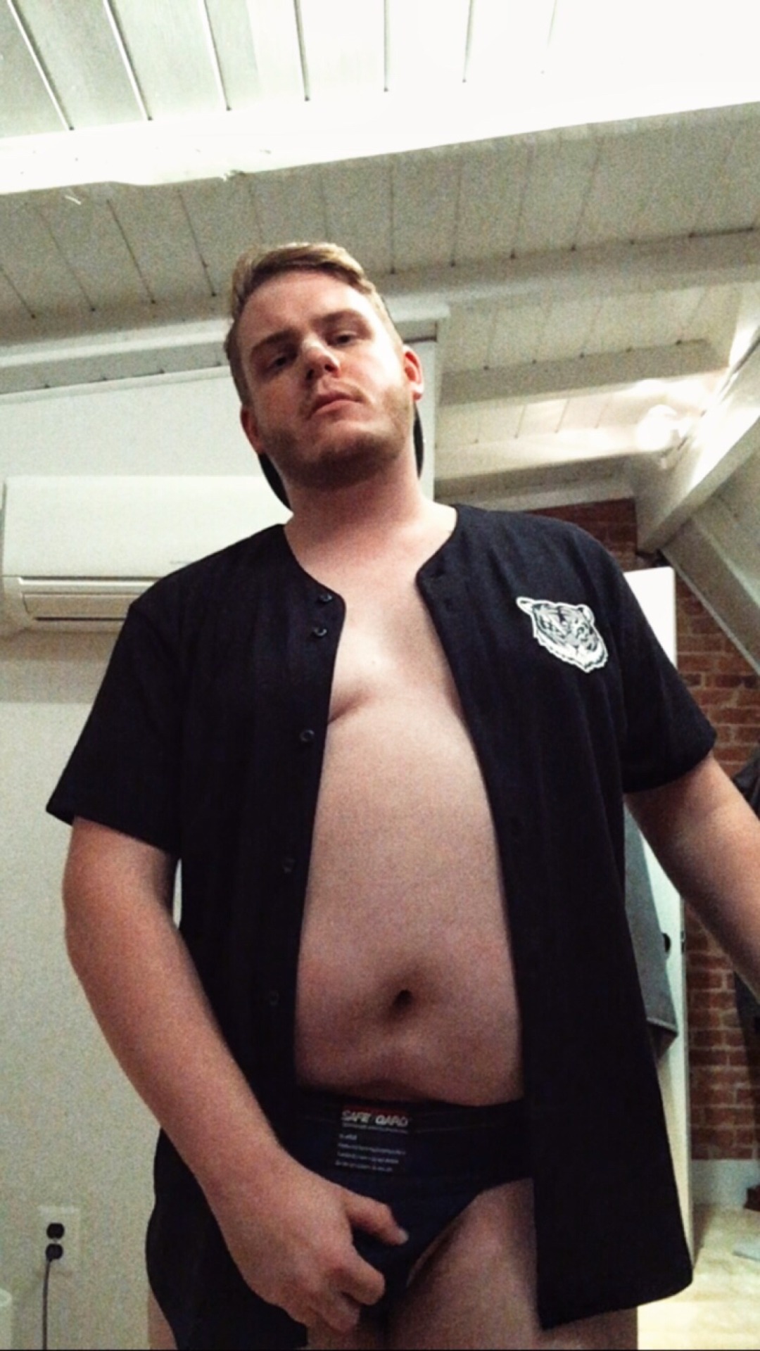 boyonboy:  honestly I’m feelin horny af and would APPRECIATE riding someone’s