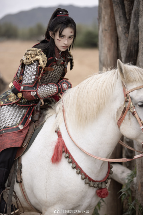 hanfugallery: chinese hanfu and armour for women by 阿瑶想吃鱼豆腐