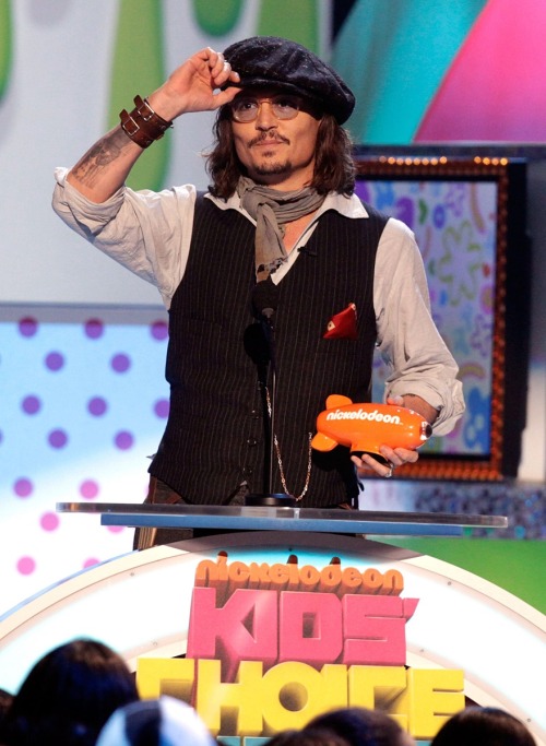 11 years ago, on April 2, 2011,  Johnny Depp attended and was awarded with the “Favorite Actor Award