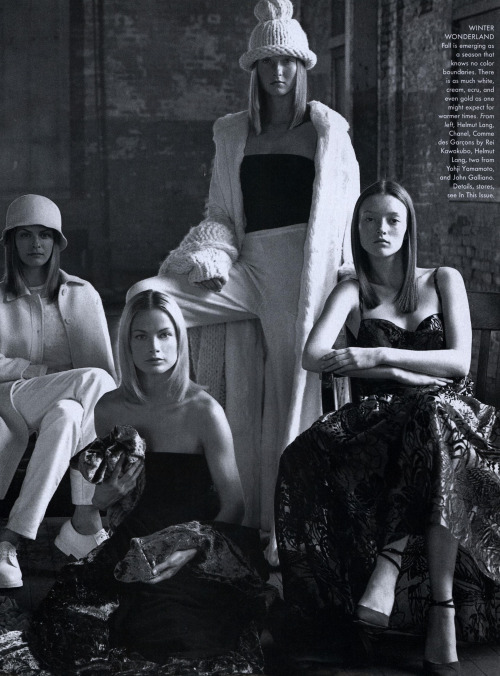 the-original-supermodels: Portraits of Style - Vogue US (1998)Christina Kruse, Bridget Hall, Amber V