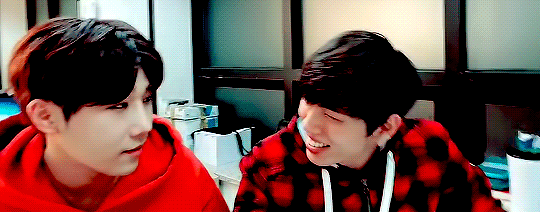 hoyainifinite:  “Dongwoo becomes a little…weird after drinking coffee” ~ Sunggyu