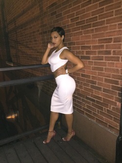 salute-lexx:  Rock that all white when I’m