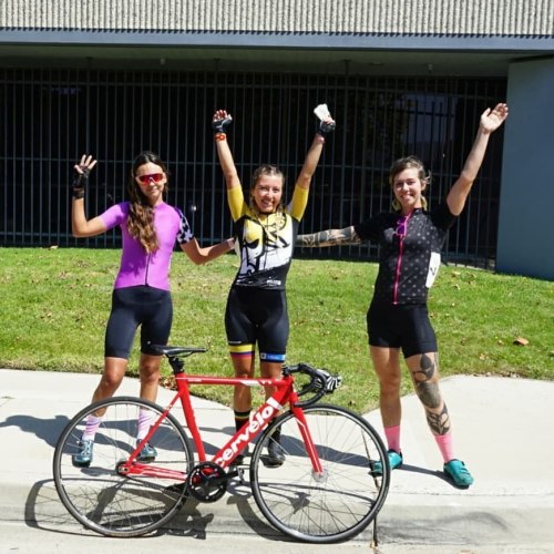 fixiegirls: repost: • @fixedgearfridays Pay $10.00 for registration and go home with $350, that’s wh