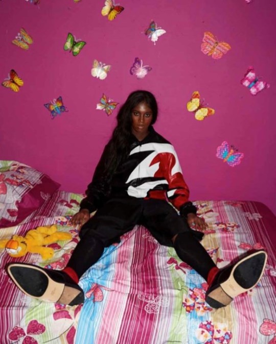 Help the trans model disowned by her family