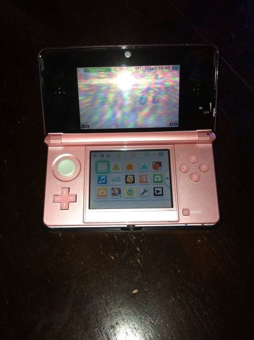 milkucake:  milkucake:  ANOTHER MILKUCAKE GIVEAWAY!! My cousin recently traded me a 3ds for an old a