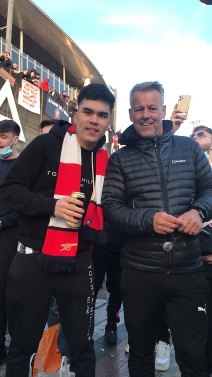 gravesdiggers:Rupert Graves with fellow-fan Russell Cooper at the Arsenal fan protest on 23-Apr-2021