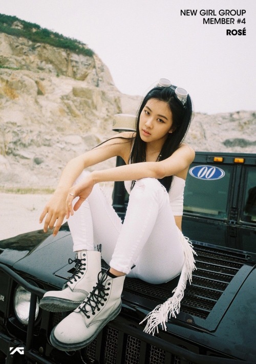 YG drops new girl group PINK PUNK (tentative name) 4th member Rosé solo pics! Are you loving this me