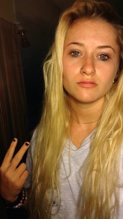 place0fperfecti0n:  place0fperfecti0n:  no makeup selfies r the only selfies  😟