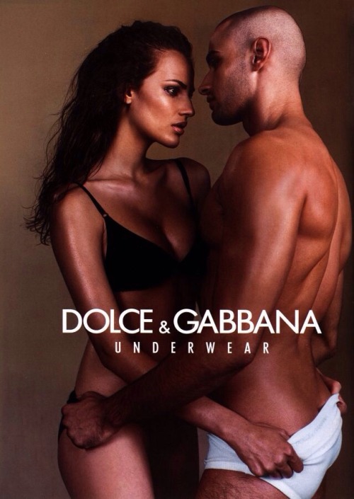 fileformat:  fernanda tavares + christian monzon d&g spring 04 