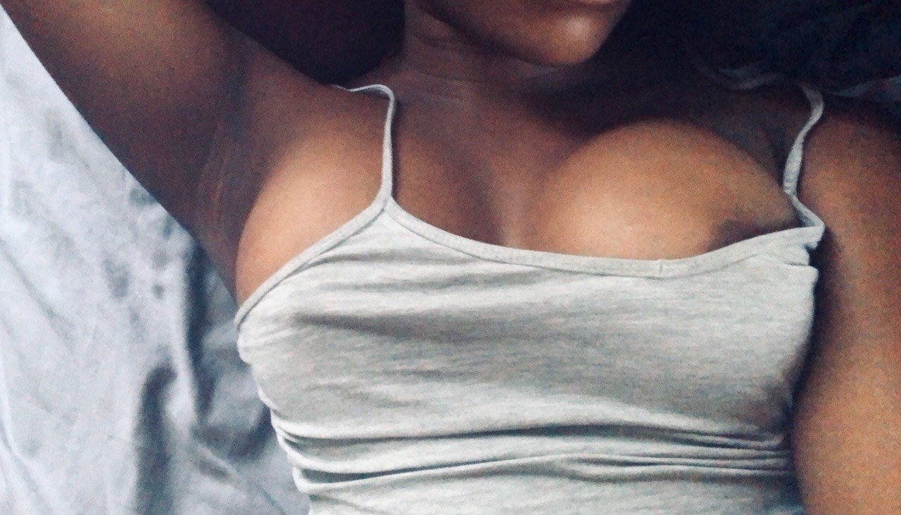 cognacthoughts:Peek a boo 💋