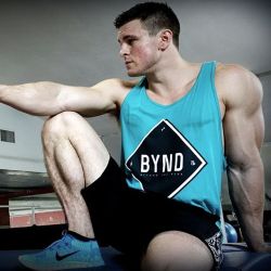  #ShareIG I love these new BYND Diamond @BeyondtheWeak tanks, I&rsquo;m proud of the design and the products I&rsquo;ve created over this year and I&rsquo;m so happy with how this bulk is going I&rsquo;m gaining strength and size but staying relatively