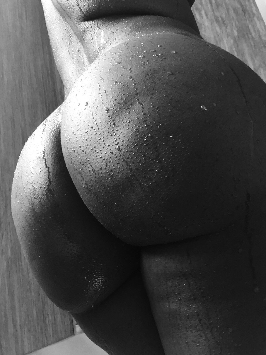 ultimusstone:Shower fresh 💦
