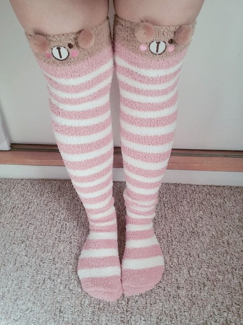 kawaiifinds:Kawaii fuzzy socksRead my review hereFind more kawaii at Kawaii Finds!