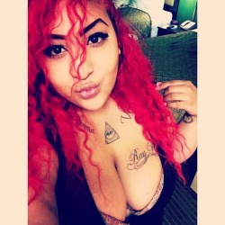 latinashunter:  Tatted Busty Chola…My Weakness Daaaayuummm!!!!