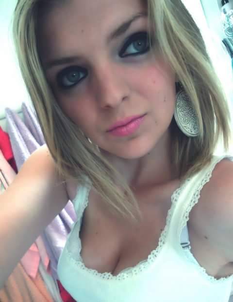 realitybabesexposed:  Diana from Romanía: this little whore wants to be famous…Let’s