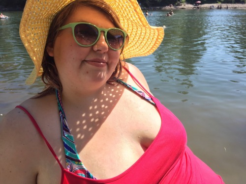 queenchubbylicious: *It was over 100* today and we had to find a way to beat the heat, luckily I lov