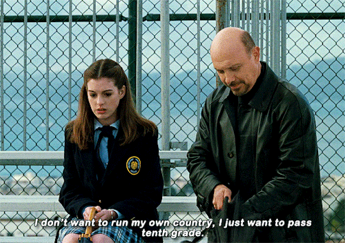 chewbacca:  ANNE HATHAWAY as MIA THERMOPOLIS  in THE PRINCESS DIARIES (2001)