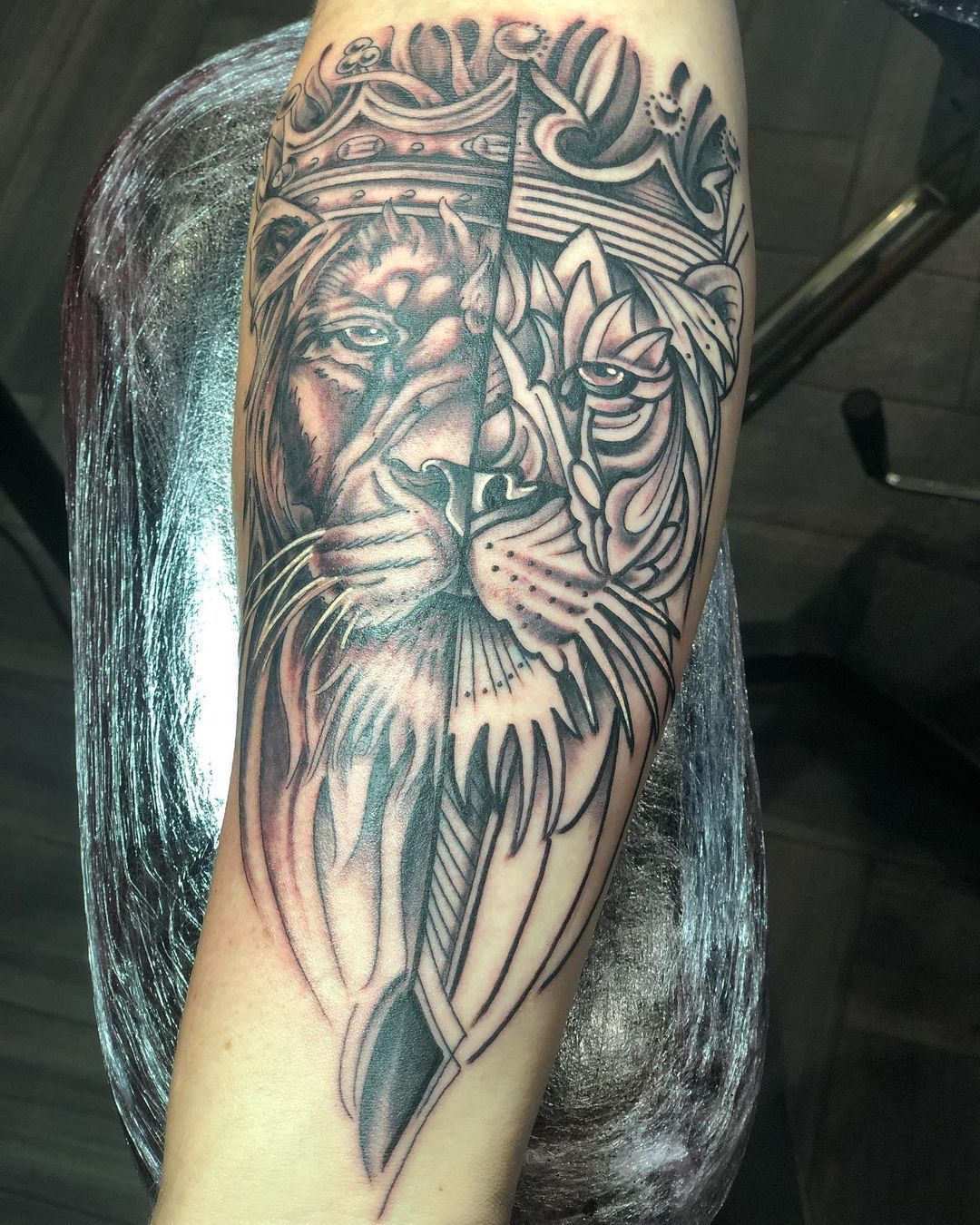 Lion Flower set of 2 Temporary Tattoo  Etsy Ireland