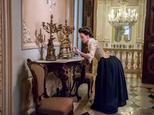 vestireltiempo:More favorite photos of the photo session in the anteroom and the dance room (Marques