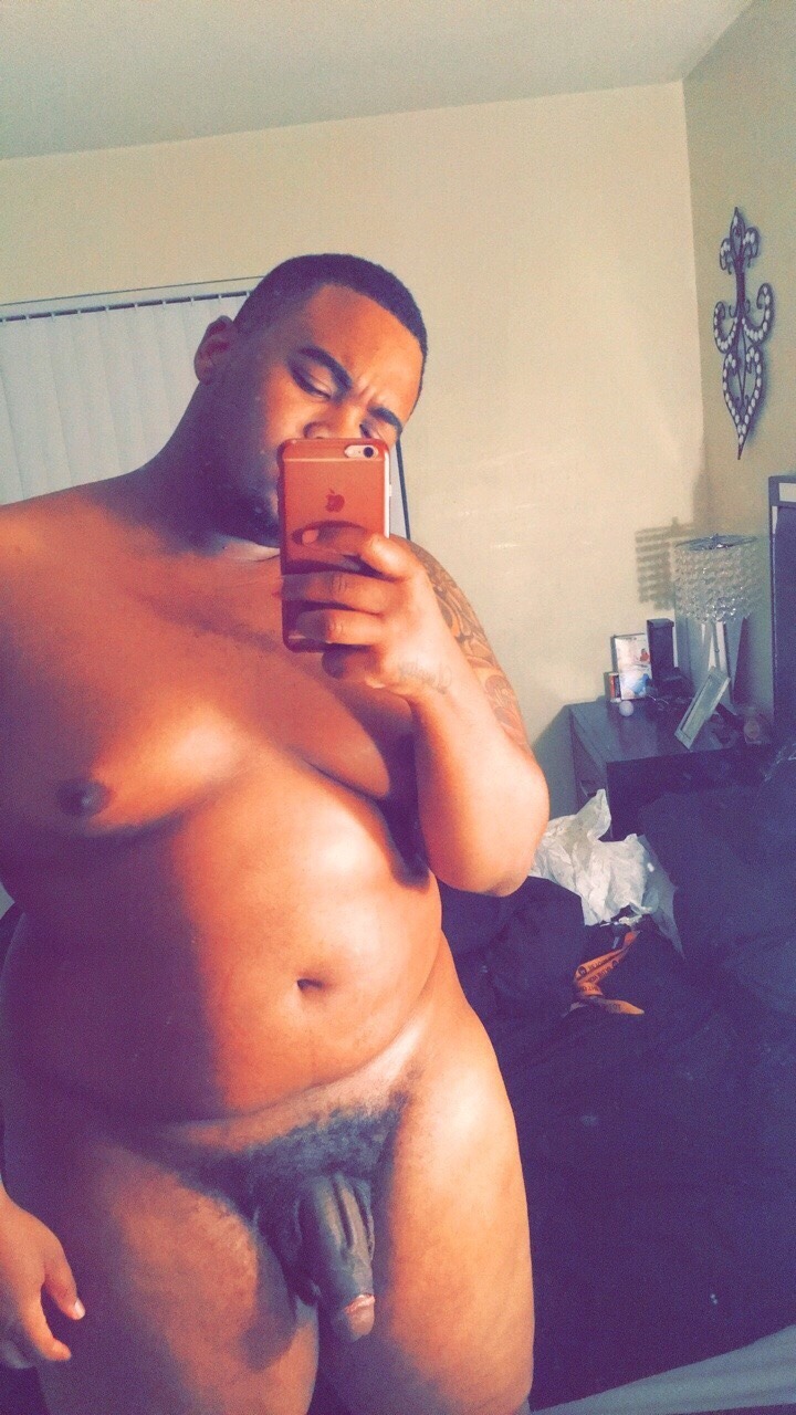 issachub:  SO FUCKIN THICK 🤤