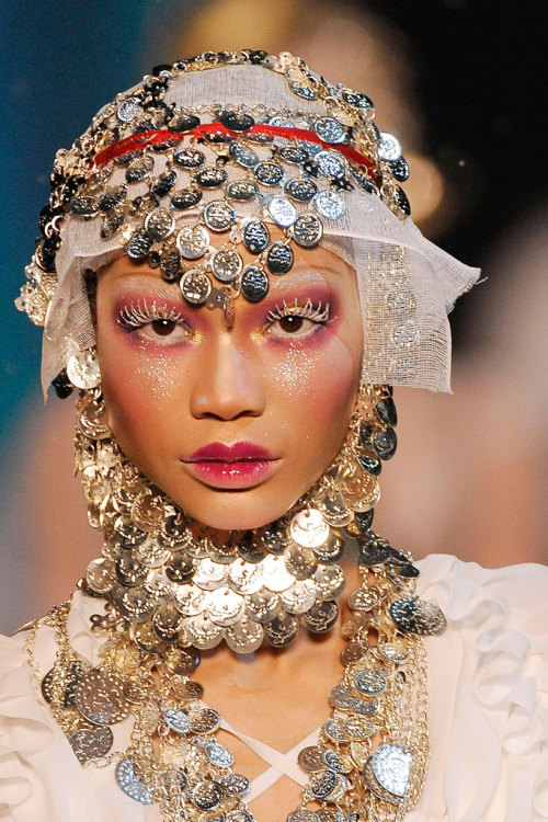 themakeupbrush: Chanel Iman at John Galliano Fall 2009 RTW